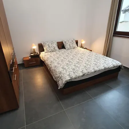 בית נופש Mrs House 1 בוקרשט