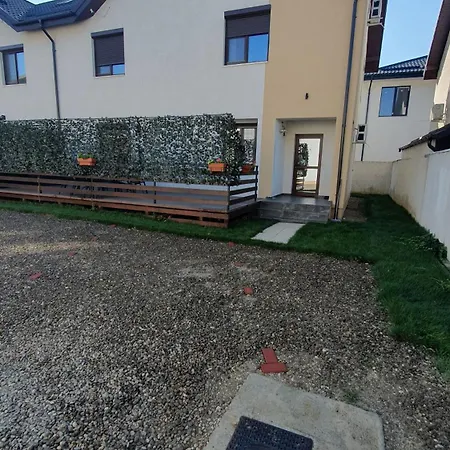 Mrs House 1 * Bucureşti