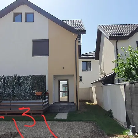 בית נופש Mrs House 1 *