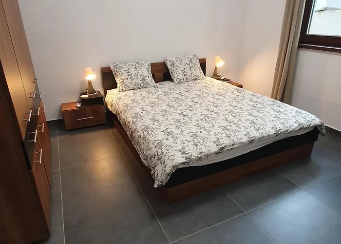 度假居 Mrs House 1 布加勒斯特