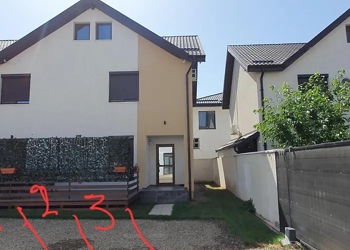 בית נופש Mrs House 1 *